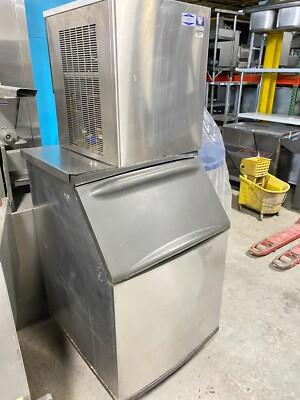 Manitowoc-style modular light commercial ice machine, the type Camelback Ice Co. services.
